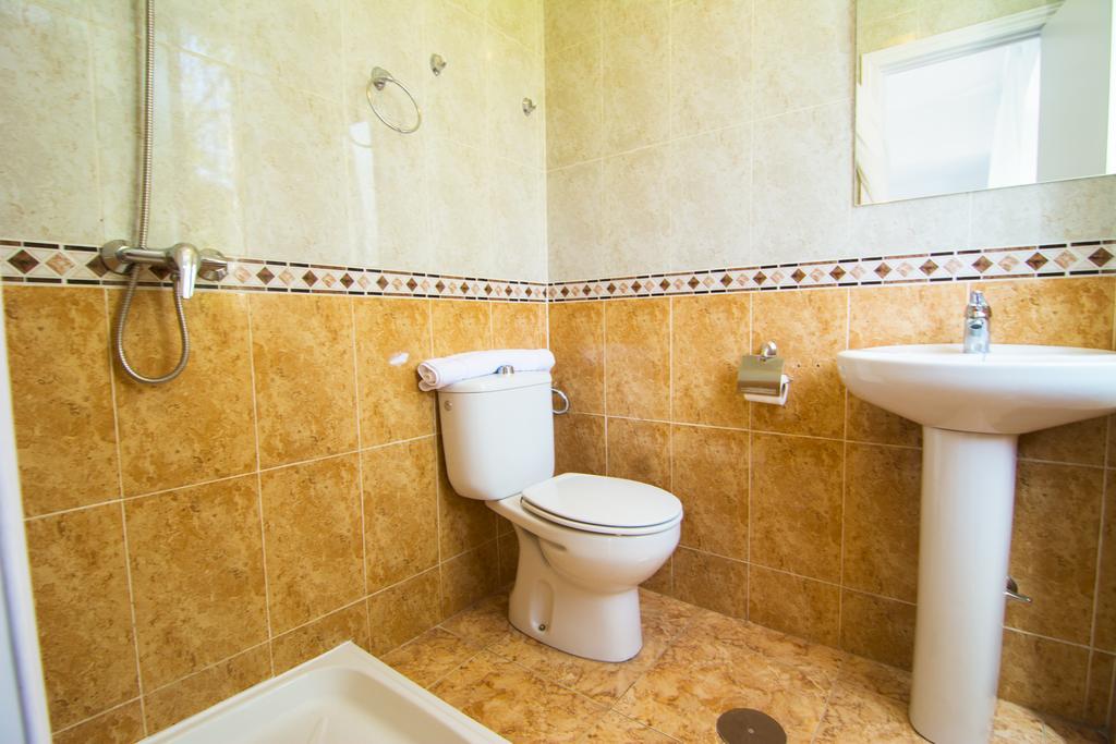 Single Room Private Bathroom,124722024:JPEG