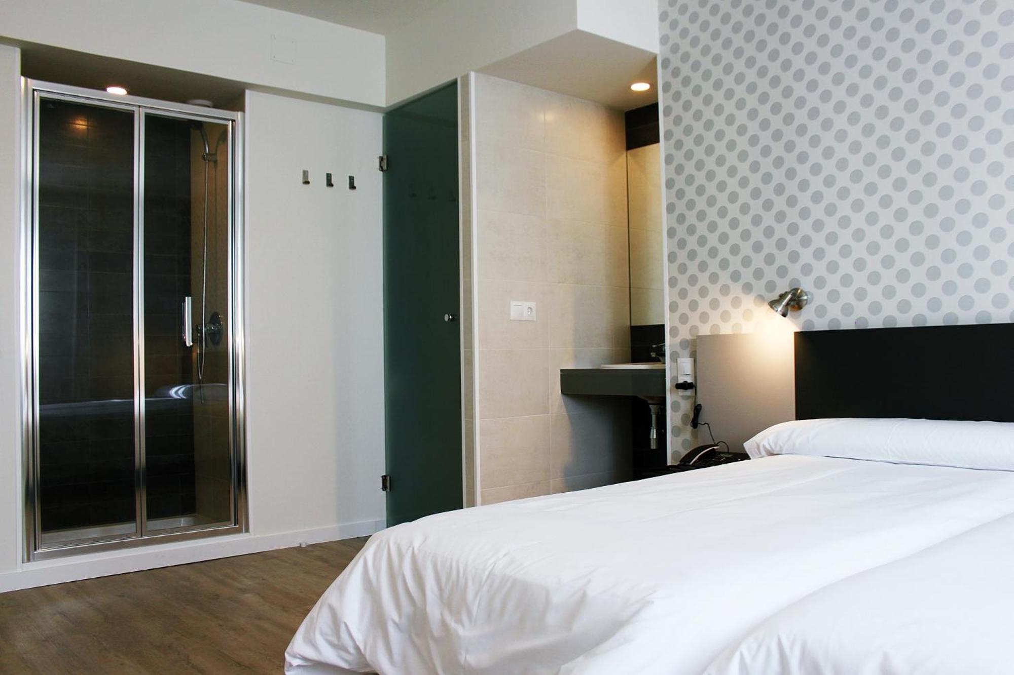 Double or Twin Room,1272851341:JPEG