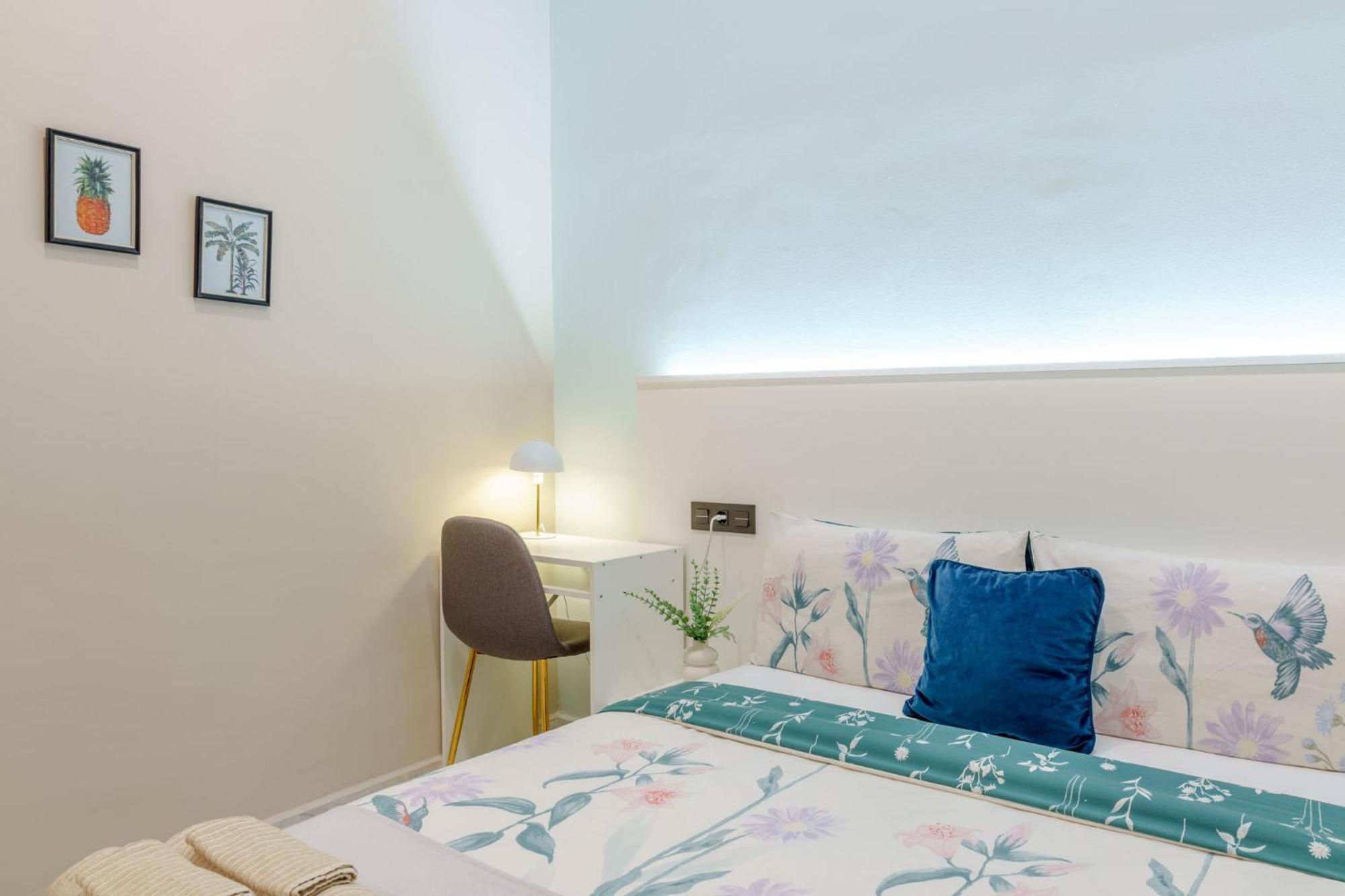 Double Room Private Bathroom