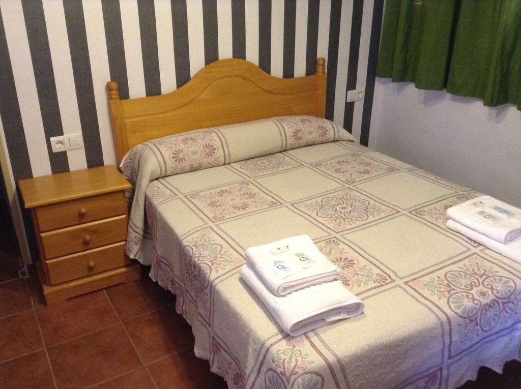 Quarto Duplo ou Twin com Casa de Banho Partilhada