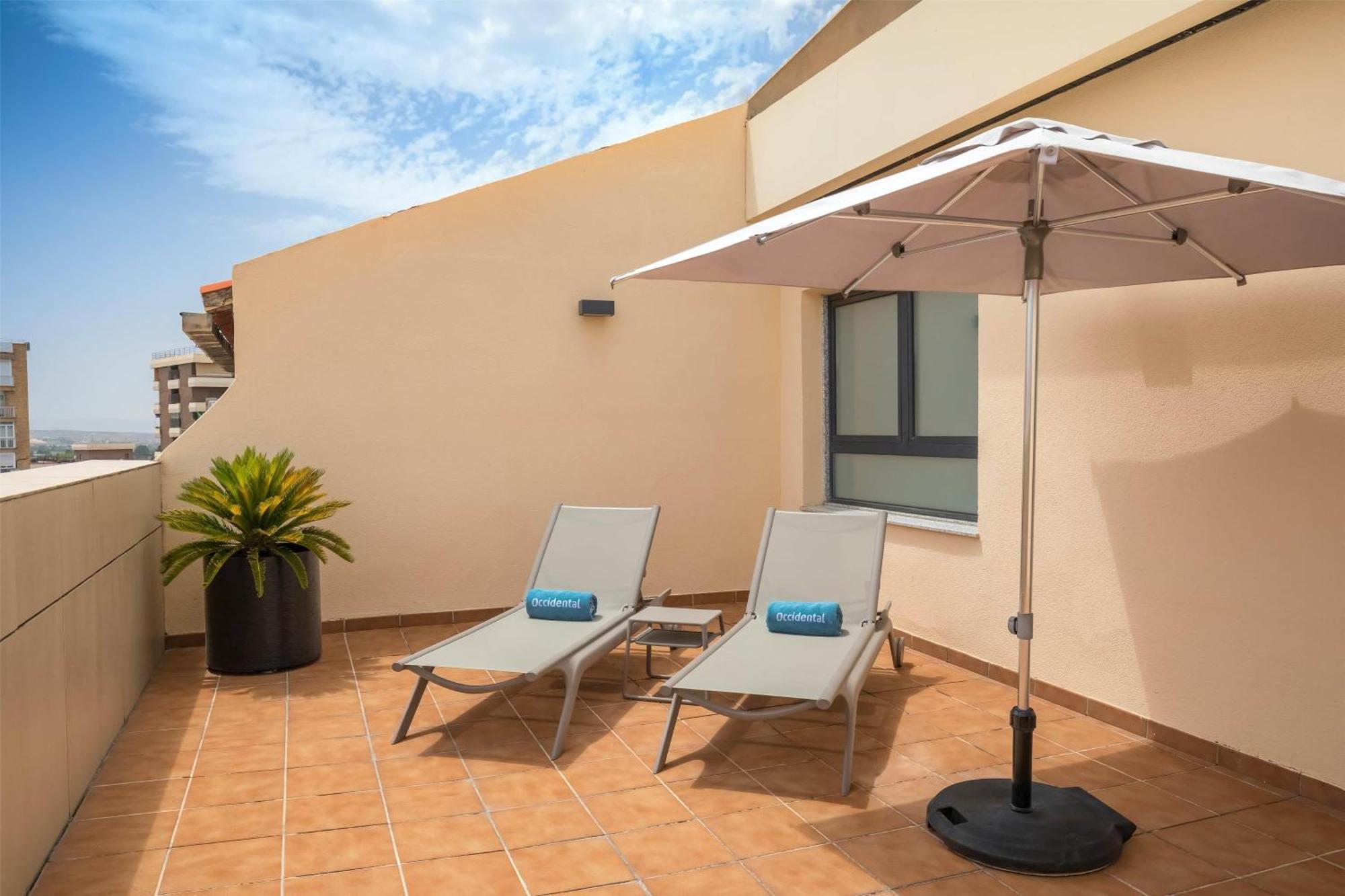 Suite Júnior com Banheira de Hidromassagem