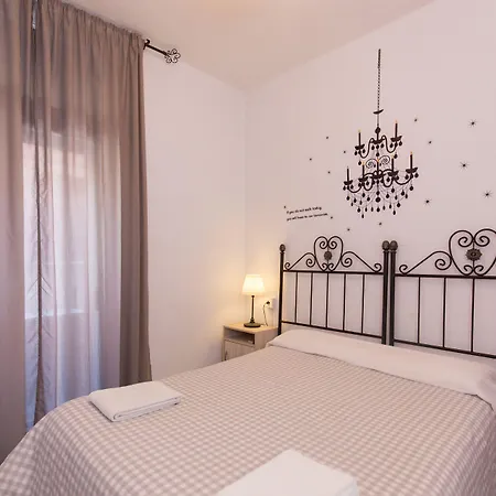 Pension Mesones-3